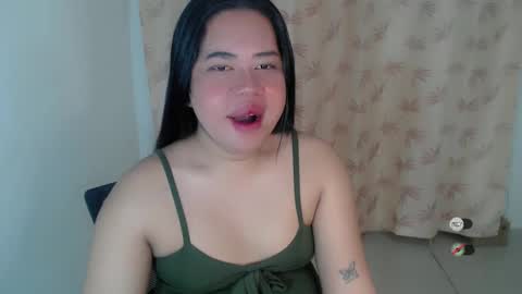 Snapshot of f3ckdollucy chatting on 9, 12, 2024 yanna online show from 9, 12, 2024