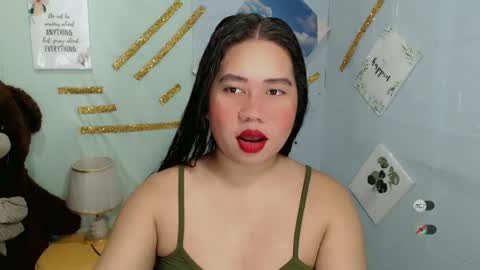 Snapshot of f3ckdollucy chatting on 15, 2, 2025 yanna online show from 15, 2, 2025