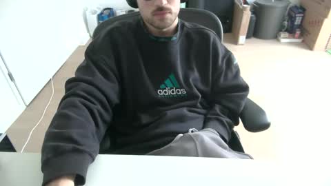 Snapshot of fabian_196 chatting on 25, 3, 2026 Call me bitch online show from 25, 3, 2026