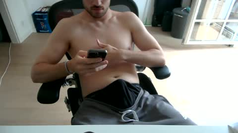 Snapshot of fabian_196 chatting on 8, 7, 2026 Call me bitch online show from 8, 7, 2026