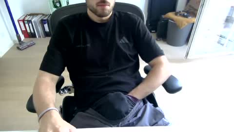 Snapshot of fabian_196 chatting on 29, 7, 2026 Call me bitch online show from 29, 7, 2026