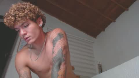 Snapshot of fabrizio_amery chatting on 4, 3, 2025 -  A N D E R online show from 4, 3, 2025