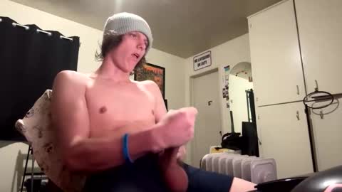 Snapshot of fadedboy4u chatting on 17, 12, 2025 fadedboy4u online show from 17, 12, 2025