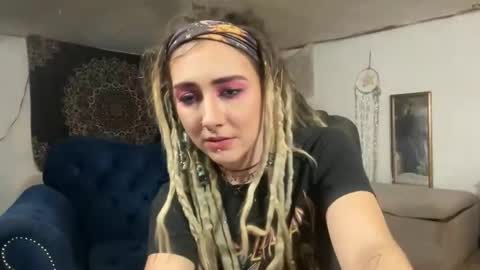 Snapshot of faexoxoxo chatting on 10, 11, 2025 Fae online show from 10, 11, 2025