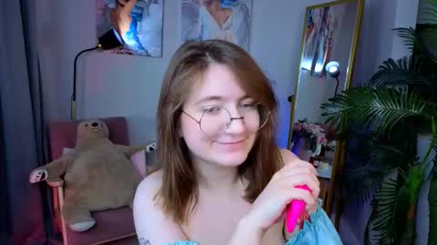 Tara online show from 12, 11, 2025