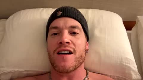 Travis online show from 10, 12, 2024