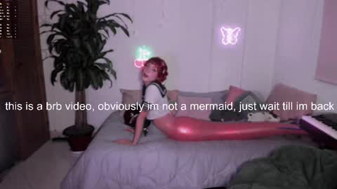 Snapshot of fairywhore chatting on 15, 10, 2025 Jackie Cosplayer online show from 15, 10, 2025