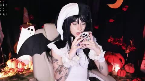 Snapshot of fairywhore chatting on 23, 10, 2025 Jackie Cosplayer online show from 23, 10, 2025