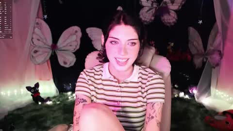 Snapshot of fairywhore chatting on 18, 11, 2025 Jackie Cosplayer online show from 18, 11, 2025