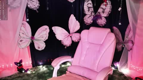 Snapshot of fairywhore chatting on 25, 11, 2025 Jackie Cosplayer online show from 25, 11, 2025