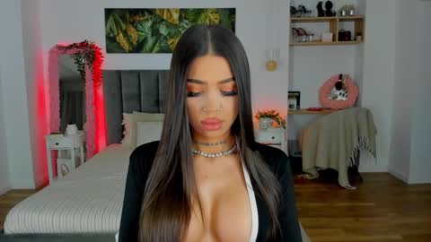 Jennifer online show from 9, 9, 2025