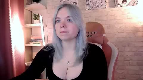 Snapshot of fancybella chatting on 3, 10, 2025 Bella online show from 3, 10, 2025