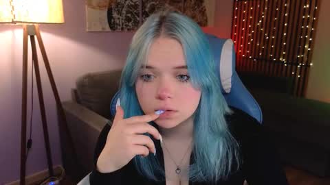 Snapshot of fancybella chatting on 15, 10, 2025 Bella online show from 15, 10, 2025