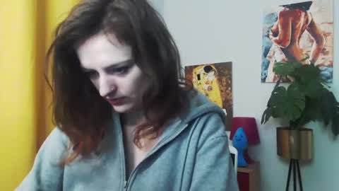 Nadine online show from 19, 12, 2024