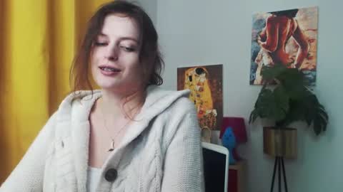 Nadine online show from 8, 1, 2025
