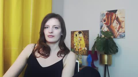 Nadine online show from 3, 2, 2025