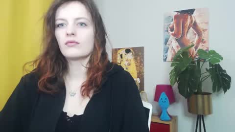 Nadine online show from 10, 3, 2025