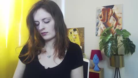 Nadine online show from 10, 3, 2025