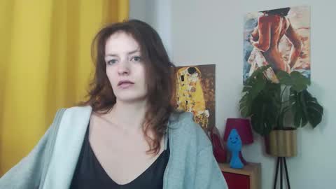 Nadine online show from 9, 9, 2025