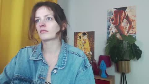 Nadine online show from 10, 9, 2025