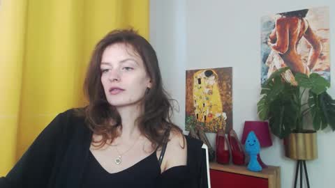 Nadine online show from 16, 9, 2025