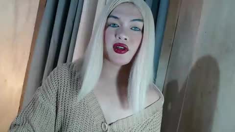 Snapshot of fantasticcock69_daniella chatting on 30, 4, 2026 DANIELLA - DONT FORGET TO GIVE ME A THUMBSU UP online show from 30, 4, 2026