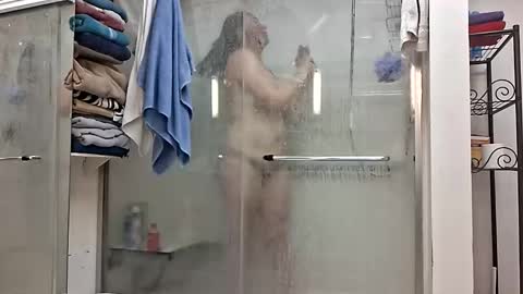 Snapshot of fapqueenc17 chatting on 25, 11, 2025 Scarlett online show from 25, 11, 2025