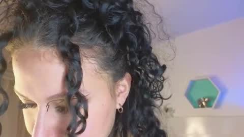 Farah online show from 24, 11, 2025