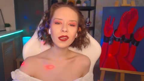 Fascinating   Eyes online show from 22, 12, 2024