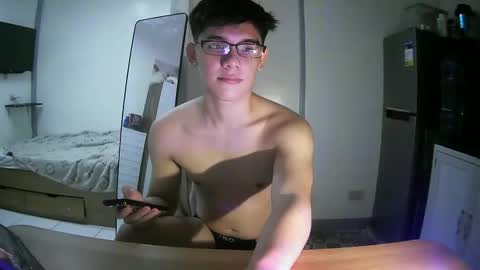 fastfucker_22 online show from 23, 2, 2026