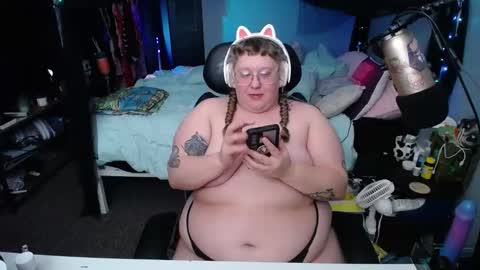 FatVeronica online show from 19, 2, 2025