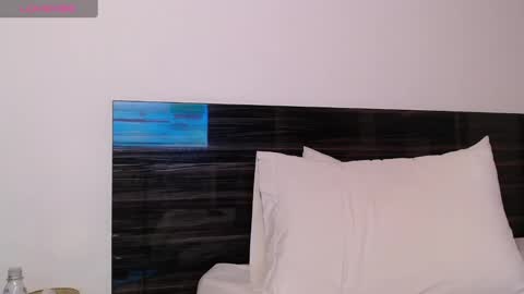 Snapshot of faustosaenz chatting on 21, 2, 2025 FAUSTO online show from 21, 2, 2025