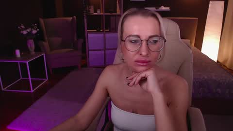 Fay online show from 2, 12, 2024