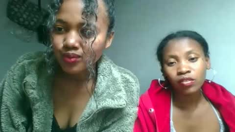Snapshot of fayence09 chatting on 24, 9, 2025 fayence09 online show from 24, 9, 2025