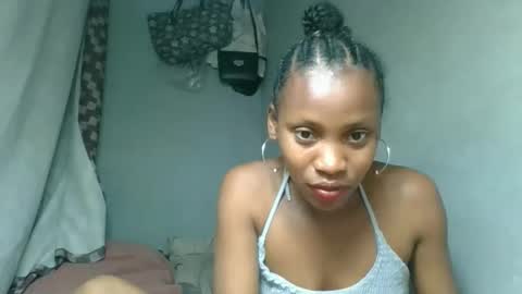 Snapshot of fayence09 chatting on 26, 9, 2025 fayence09 online show from 26, 9, 2025