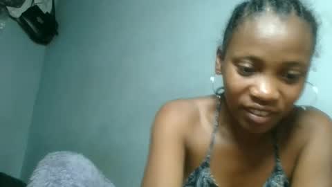Snapshot of fayence09 chatting on 28, 9, 2025 fayence09 online show from 28, 9, 2025