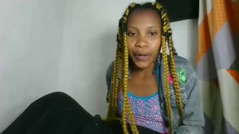 Snapshot of fayence09 chatting on 3, 10, 2025 fayence09 online show from 3, 10, 2025