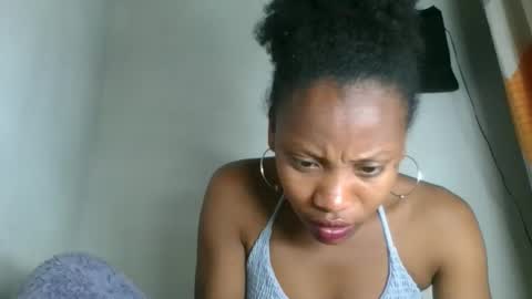 Snapshot of fayence09 chatting on 5, 10, 2025 fayence09 online show from 5, 10, 2025