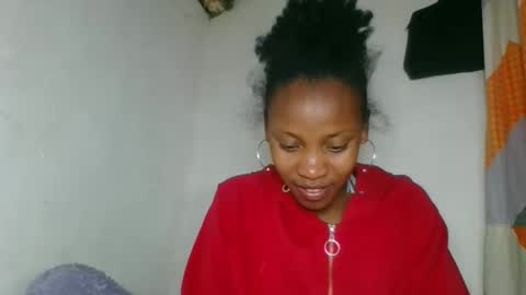 Snapshot of fayence09 chatting on 6, 10, 2025 fayence09 online show from 6, 10, 2025