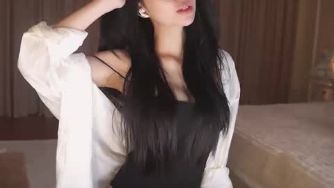 Snapshot of feel_me_00 chatting on 16, 11, 2025 feel_me_00 online show from 16, 11, 2025