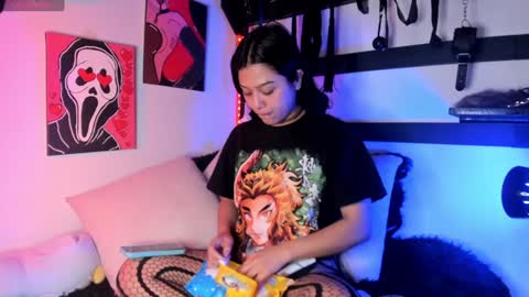 Snapshot of feel_the_touch chatting on 22, 1, 2025 feel_the_touch online show from 22, 1, 2025