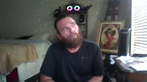 Snapshot of feelgoodnu chatting on 19, 11, 2025 PullouProblems online show from 19, 11, 2025