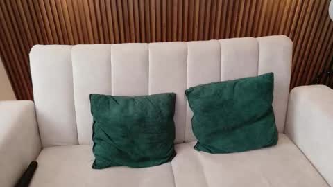 Feelena online show from 10, 2, 2026