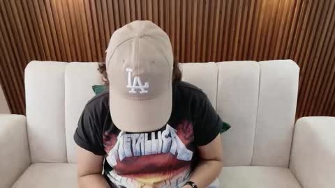 Feelena online show from 13, 2, 2026