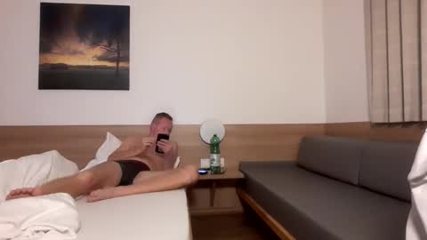 Snapshot of feetofflames26 chatting on 10, 11, 2025 Max online show from 10, 11, 2025