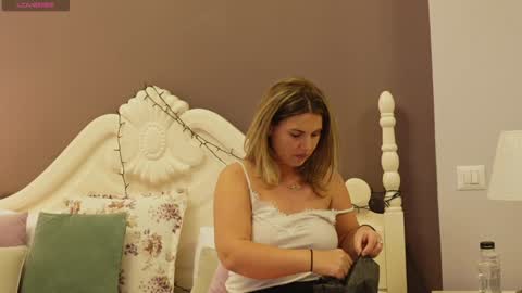 Snapshot of feliciakrige chatting on 17, 1, 2025 FeliciaKrige online show from 17, 1, 2025