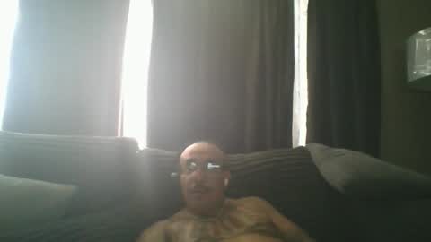 Snapshot of felixrlarios25 chatting on 30, 4, 2026 felixrlarios25 online show from 30, 4, 2026