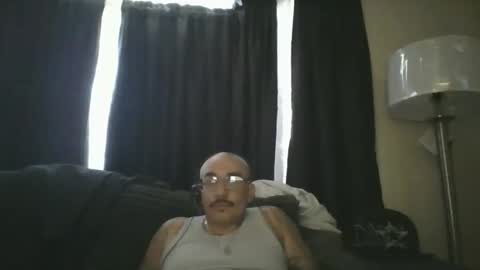 Snapshot of felixrlarios25 chatting on 12, 5, 2026 felixrlarios25 online show from 12, 5, 2026