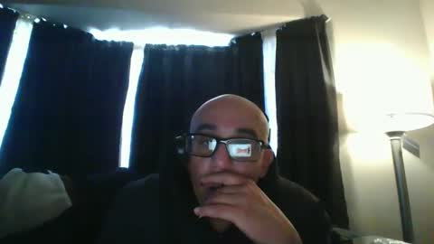 Snapshot of felixrlarios25 chatting on 28, 5, 2026 felixrlarios25 online show from 28, 5, 2026