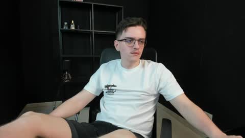 Snapshot of felixstark chatting on 8, 5, 2026 FelixStark online show from 8, 5, 2026